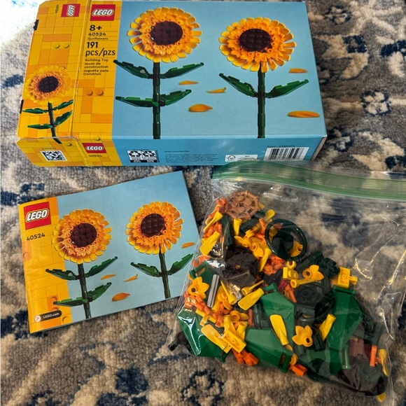Lego Flower Bouquet 10280 Sunflowers 40524 and Daffodils 40646 Lot - Picture 5 of 8